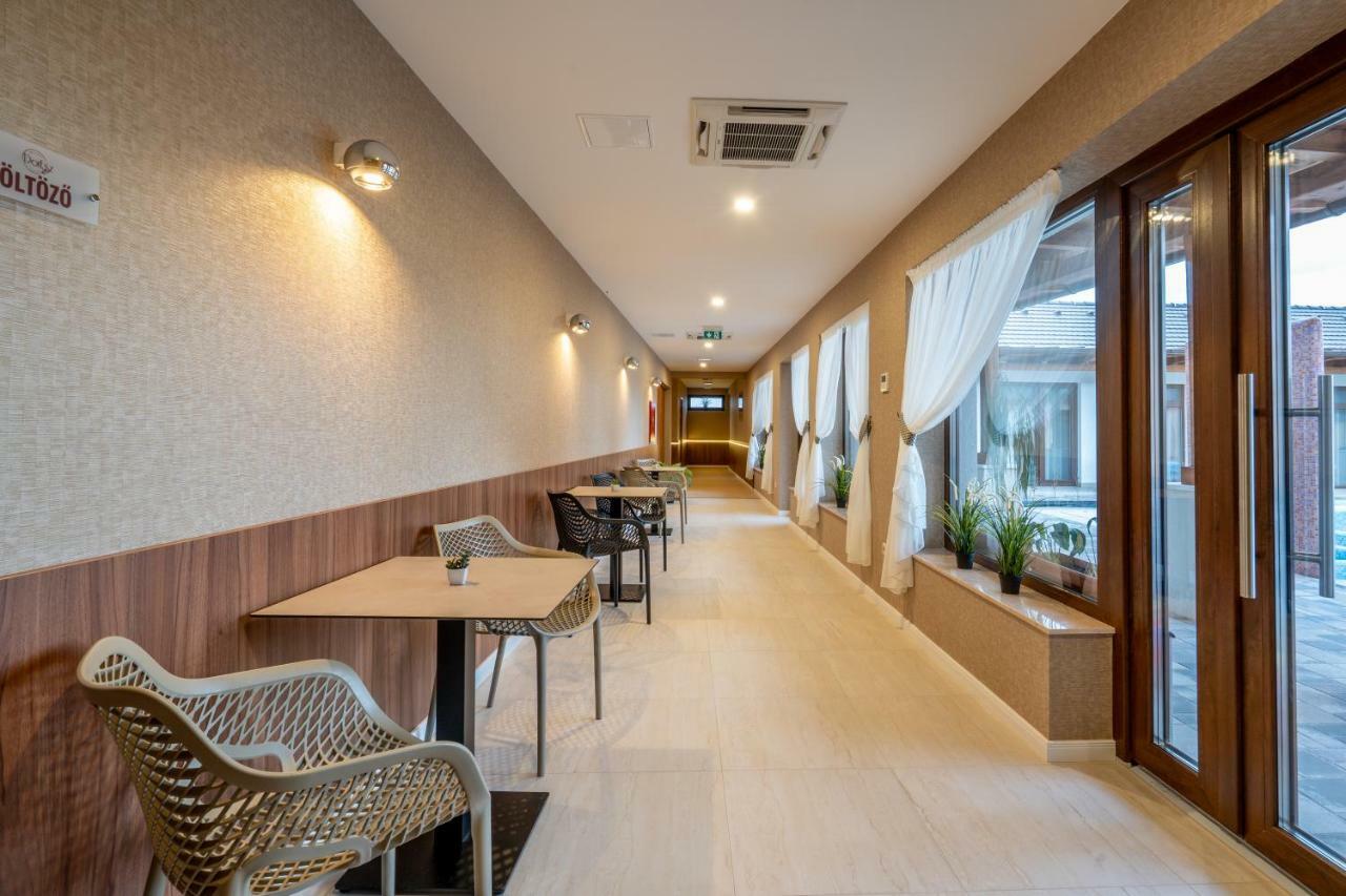 Doresz Wellness Panzio Bed and Breakfast Újhartyán Esterno foto