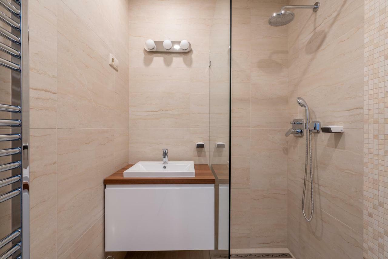 Doresz Wellness Panzio Bed and Breakfast Újhartyán Esterno foto
