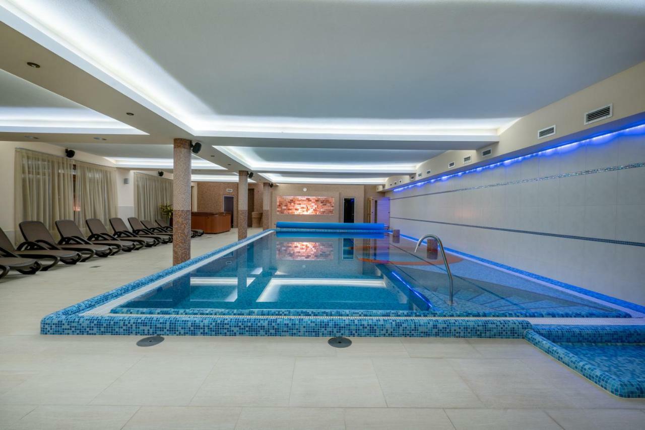 Doresz Wellness Panzio Bed and Breakfast Újhartyán Esterno foto