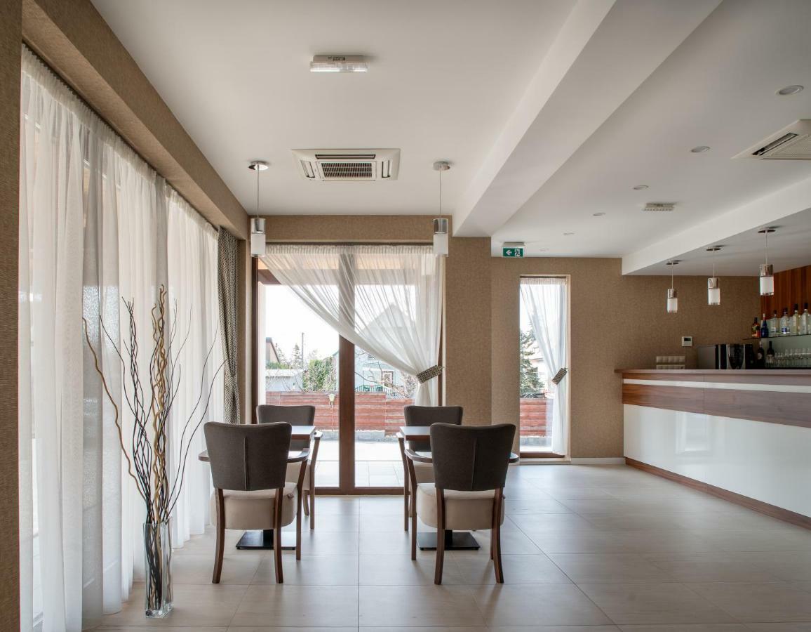 Doresz Wellness Panzio Bed and Breakfast Újhartyán Esterno foto