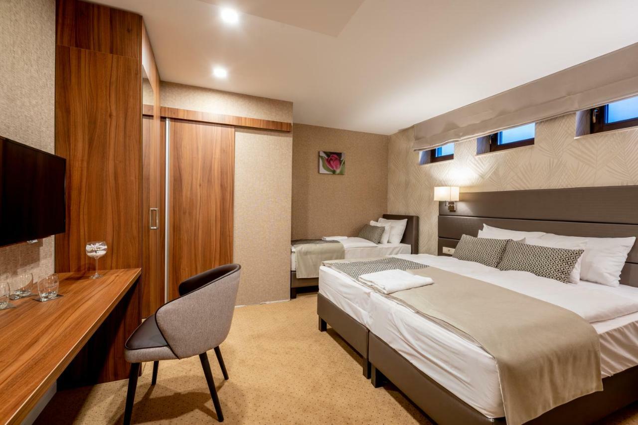Doresz Wellness Panzio Bed and Breakfast Újhartyán Esterno foto